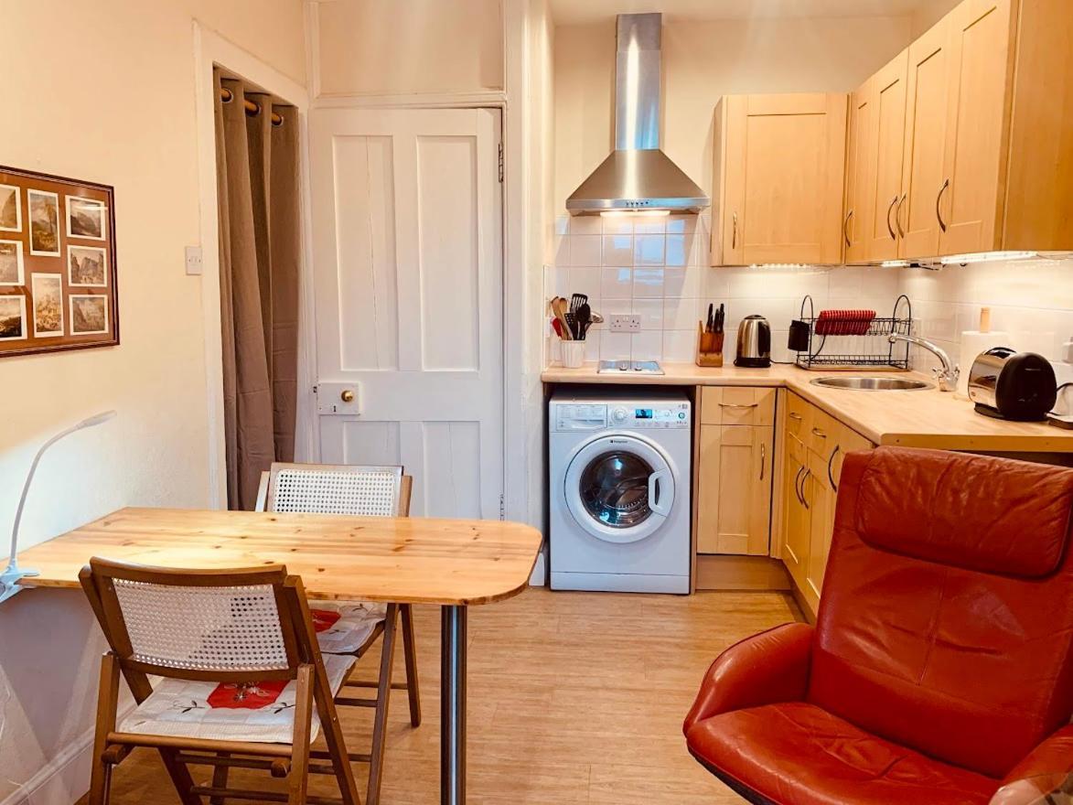 Royal Mile Apt, Just 1 Min From Edinburgh Castle! エクステリア 写真